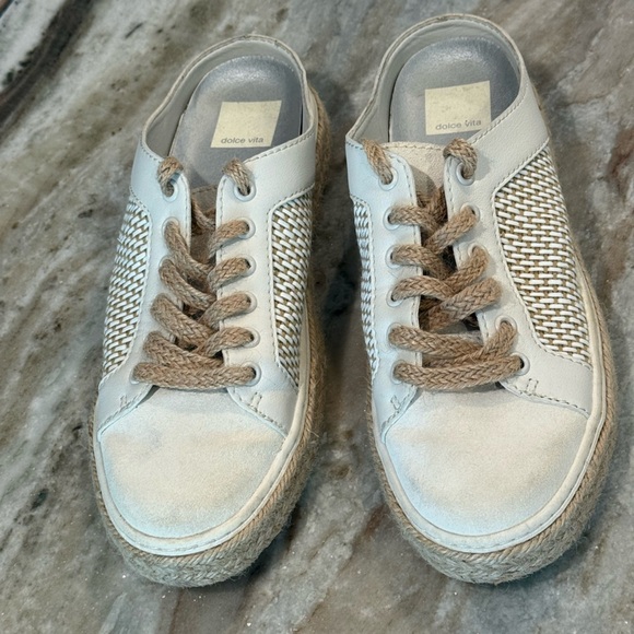 Women’s DOLCE VITA Lian Lace Up Slip On Sneakers- Size 8.5 - Picture 3 of 8